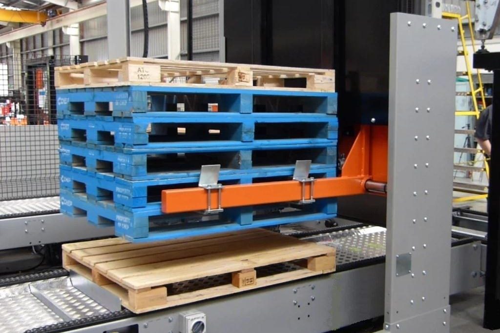 Pallet-Dispenser-Stacker-2